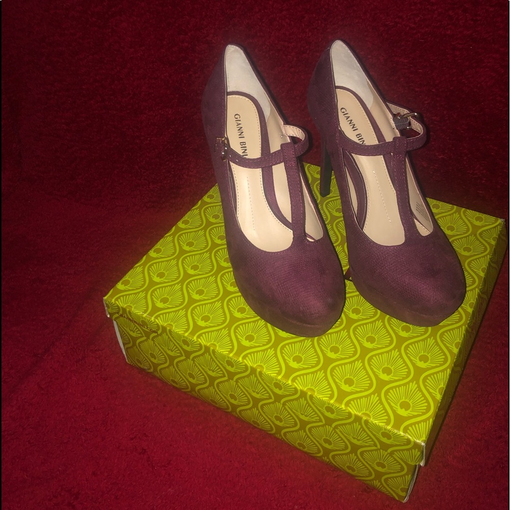 Brand new Heels!!
